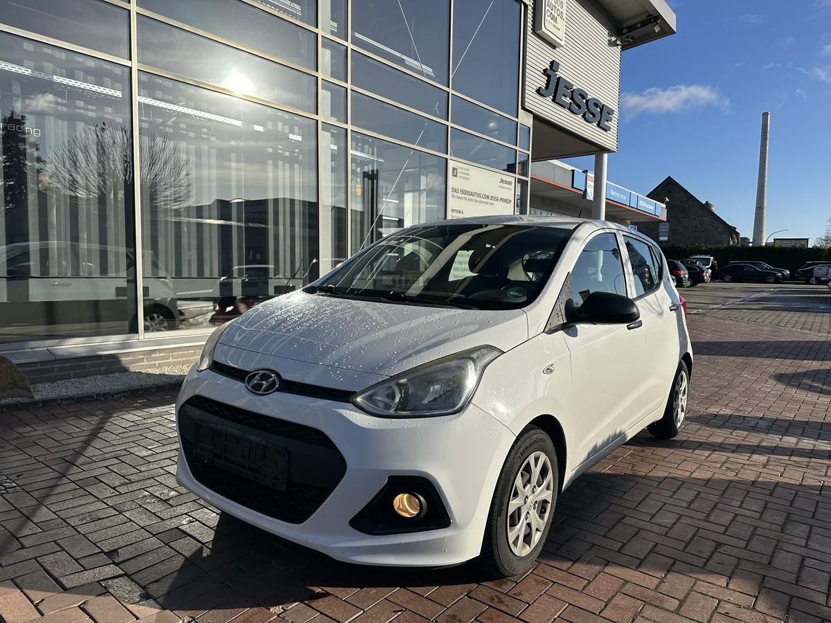 Hyundai i10 1.0 Basis 5 Türen 1. Hand