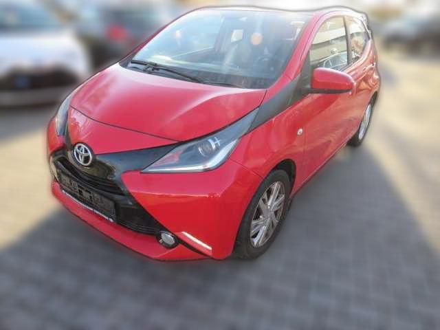 Toyota Aygo x-play touch